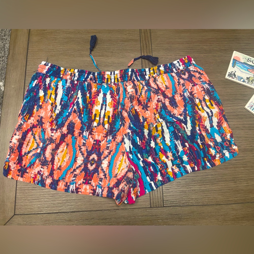 Colorful Shorts - Picture 2 of 3